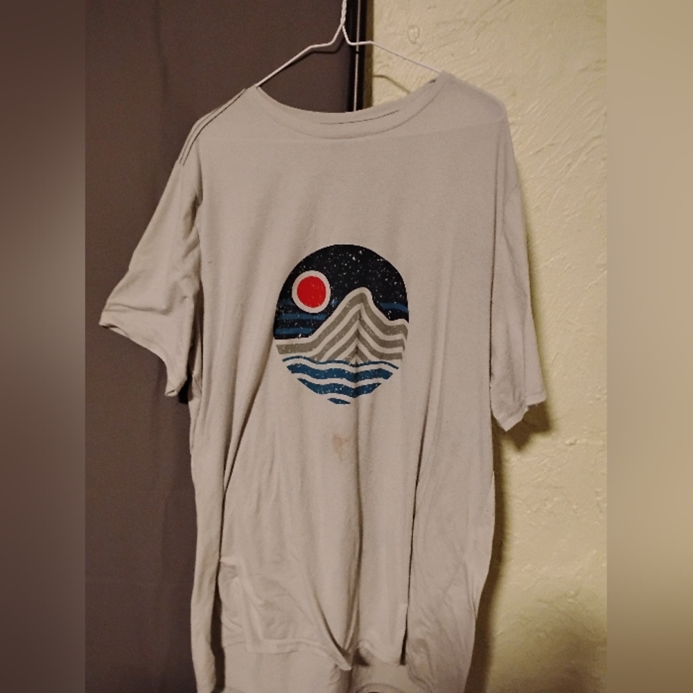 Source Unknown Beige Graphic Tee